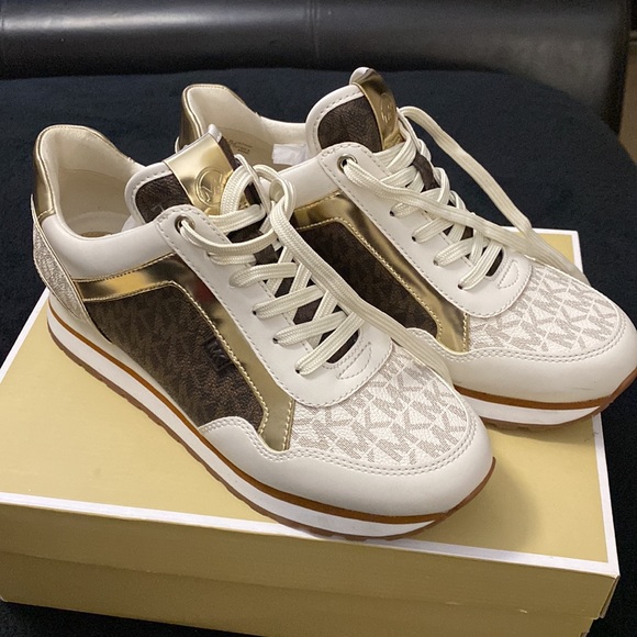 Michael Kors Shoes - Maddy Two-Tone Logo Trainer NEW WITH BOX!!! - Picture 7 of 7